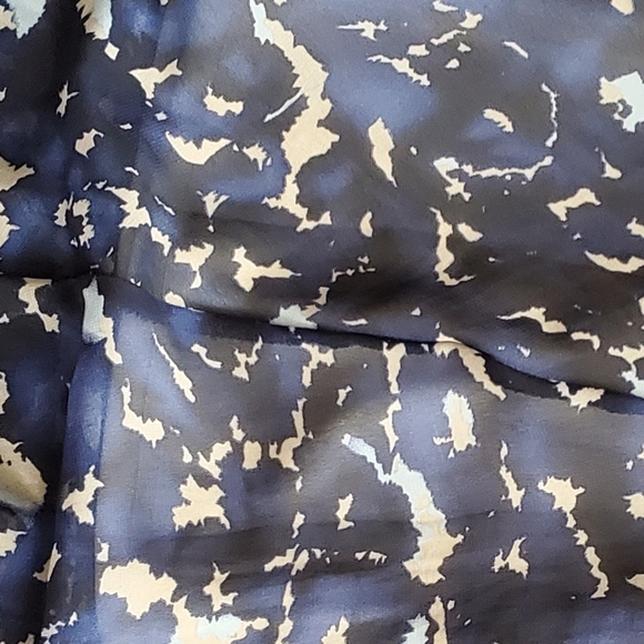 FIT & FLARE DARK BLUE ABSTRACT DESIGN MIDI SKIRT - Picture 5 of 5